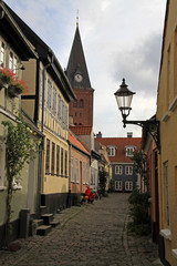 Fototapeta na wymiar Schmale Straße in der Altstadt