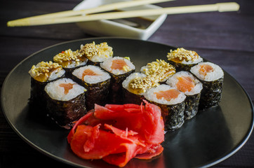 sushi mackey on a platter