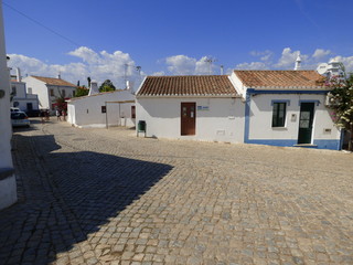 Cacela Velha  en Portugal,aldea costera  del Algarve, en la zona del Parque Natural de Ria Formosa  perteneciente a Vila Real de Santo António