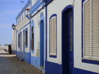 Cacela Velha  en Portugal,aldea costera  del Algarve, en la zona del Parque Natural de Ria Formosa  perteneciente a Vila Real de Santo António