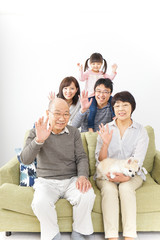 三世代 ファミリー 集合写真イメージ