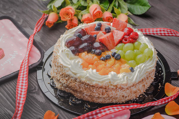 birthday,homemade cake,The 14th of February,Valentine's Day,anniversary,fruit cake,cake with cream,International Women's Day,March 8
