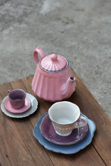 empty plates and bowls, kitchenware on wooden background