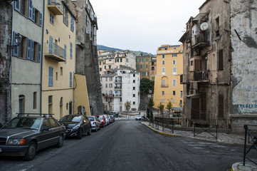 Corsica, 03/09/2017: i vicoli e le strade dell'antica cittadella di Bastia, la città alla base del Capo Corso