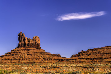 Plakat MONUMENT AND LONE CLOUD NEAR MONUMENT VALLEY