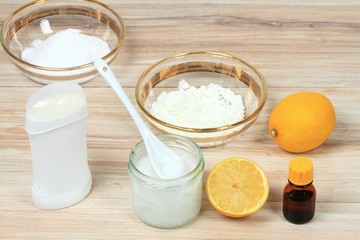 Antibacterial natural homemade deodorant,  coconut oil, sodium bicarbonate, starch, lemon essential oil 