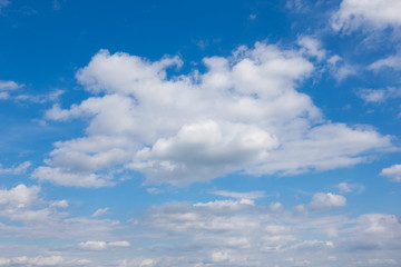 Fototapeta na wymiar Light gentle cloud on a blue sky