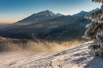 Fototapeta na wymiar Winter mountain landscape, Tatra mountains, morning