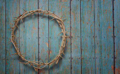 Obraz na płótnie Canvas Easter Crown of Thorns on a wood plank rustic background