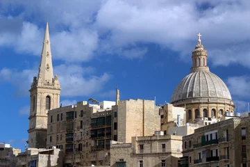 Deurstickers Towers of St. Paul's Anglican cathedral and the Basilica of Our Lady of Mount Carmel, Valletta, Malta. © Calum Smith