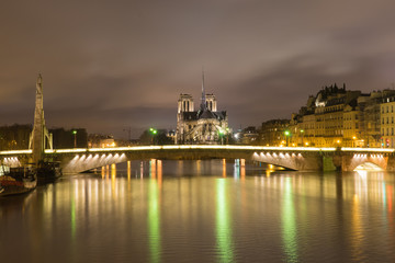 Fototapeta na wymiar Crue de la Seine à PAris