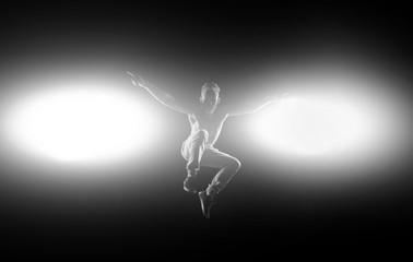 Obraz premium Silhouette of dancer in dancing concept
