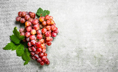 bunch of red grapes.