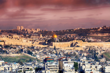 Fototapeta premium Panorama of Jerusalem Old City and Temple Mount, Israel.