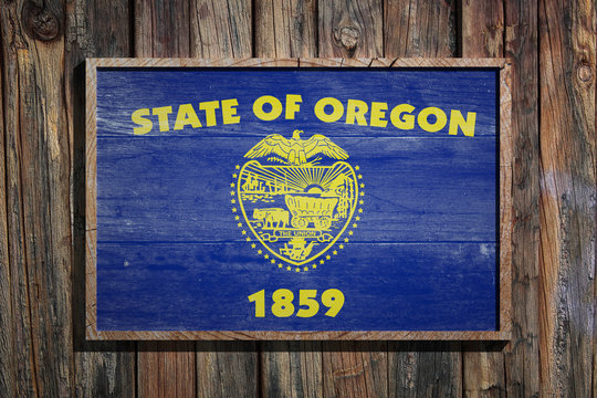 Wooden Oregon flag