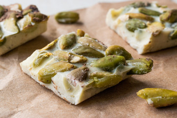 White Chocolate Pieces with Pistachio