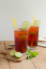 Ice lemon thai's tea.