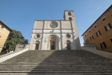 Fototapeta na wymiar The main square of Todi, Umbria, Duomo