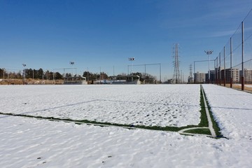 Fototapeta premium 雪のサッカーグランド