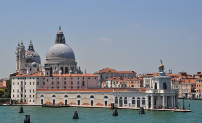 Fototapeta premium view from cruise to little Venice and the beautiful Grand canal, Basilica di Santa Maria Della Salute, Italy