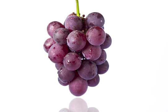 Taiwan's famous fruit, Kyoho grapes, is purple grapes