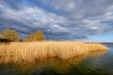 Gewitterwolken über dem Bodden