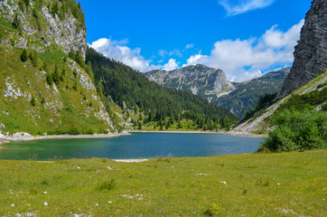 Lac de montagne