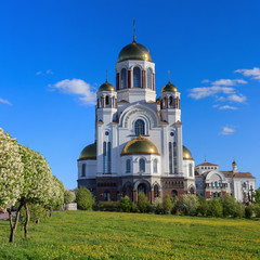 Fototapeta na wymiar Orthodox cathedral in Yekaterinburg