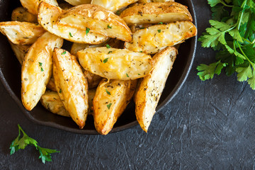 Baked potato wedges