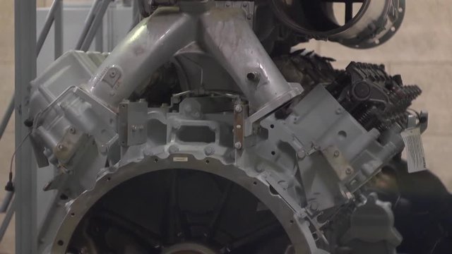 Assembling gas power generator engine