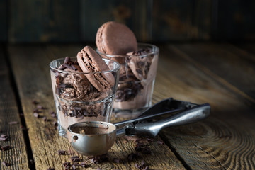 Chocolate ice cream with macaroons