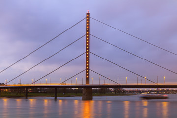 Fototapeta na wymiar Oberkasseler Bridge in Dusseldorf
