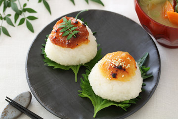 みそ焼きおにぎり