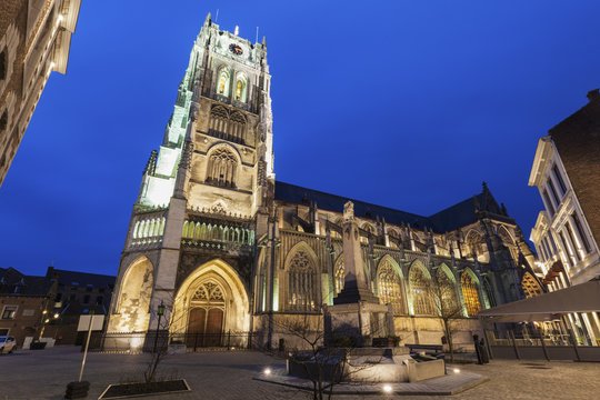 Panorama of Tongeren at night