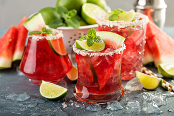 Watermelon margarita with limes