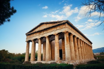 Fototapeta na wymiar Temple of Hephaestus closeup
