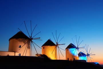 Mykonos windmill night - obrazy, fototapety, plakaty