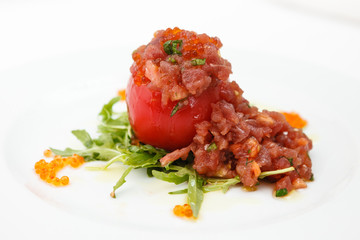 Tuna tartar with tomato