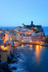Obraz premium Vernazza at night in Cinque Terre