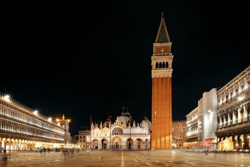 Fototapeta premium Piazza San Marco night