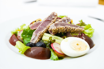 Fresh salad with tomatoes