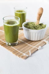Wheatgrass juice shots and wheatgrass powder