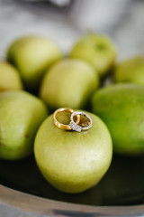 wedding rings close up macro