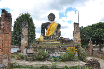Wat Phia Wat, Muang Khoun, buddhastatue