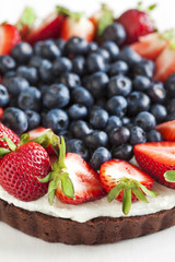 Ricotta tart with strawberry and blueberry