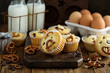 Chocolate chip and pretzel muffins