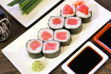 Tuna sushi