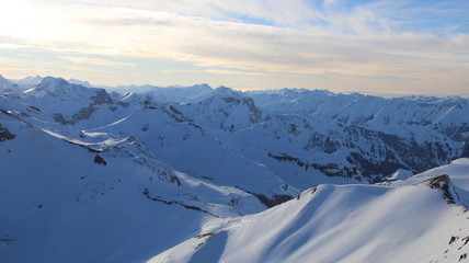 Alps Peaks, Picos Alpes, Schilthorn Piz Gloria, Mürren, Suiza, Switzerland