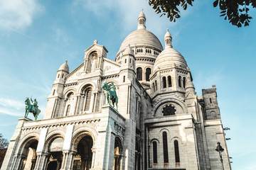 Fototapeta na wymiar Sacre Coeur, Famous Church in Paris, France