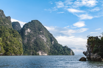 Obraz premium Islands of Phang Nga Bay in Thailand
